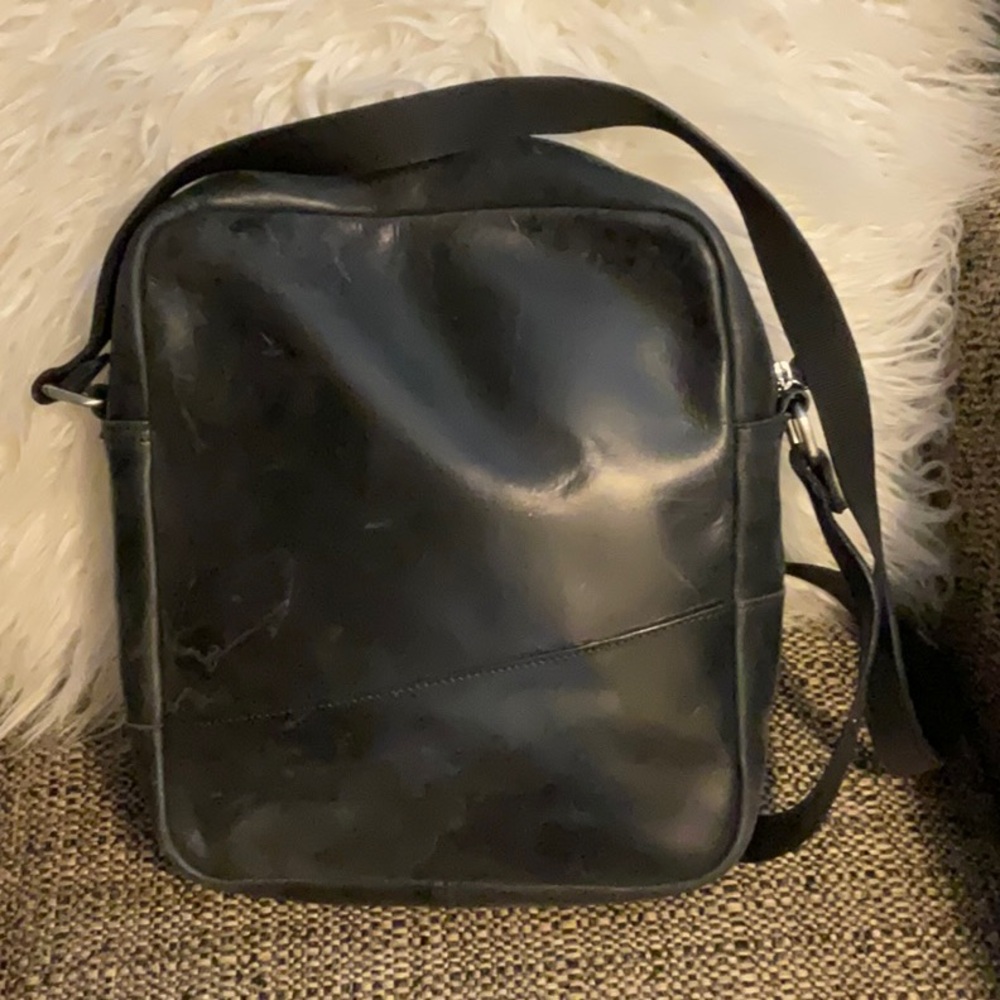 FLY LONDON Black, 100% Leather, Crossbody Bag - Picture 2 of 2